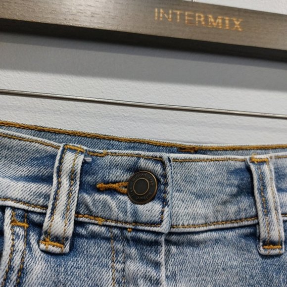 Aritzia Wilfred Free Jovovich Denim Shorts Size 4 - Picture 3 of 7